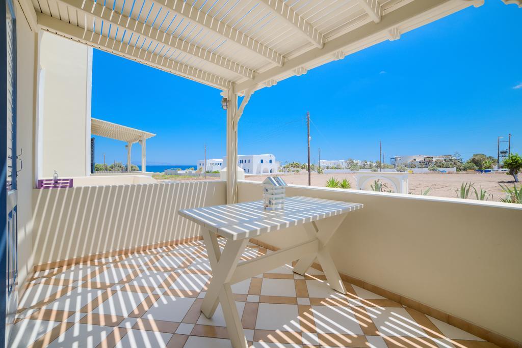 Monolithia Apartment Kamari  Exterior photo